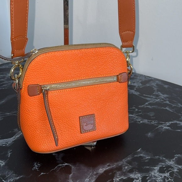 DOONEY & BOURKE Pebble Grain Leather Orange Mini Domed Crossbody Bag AUTHENTIC - Picture 8 of 10